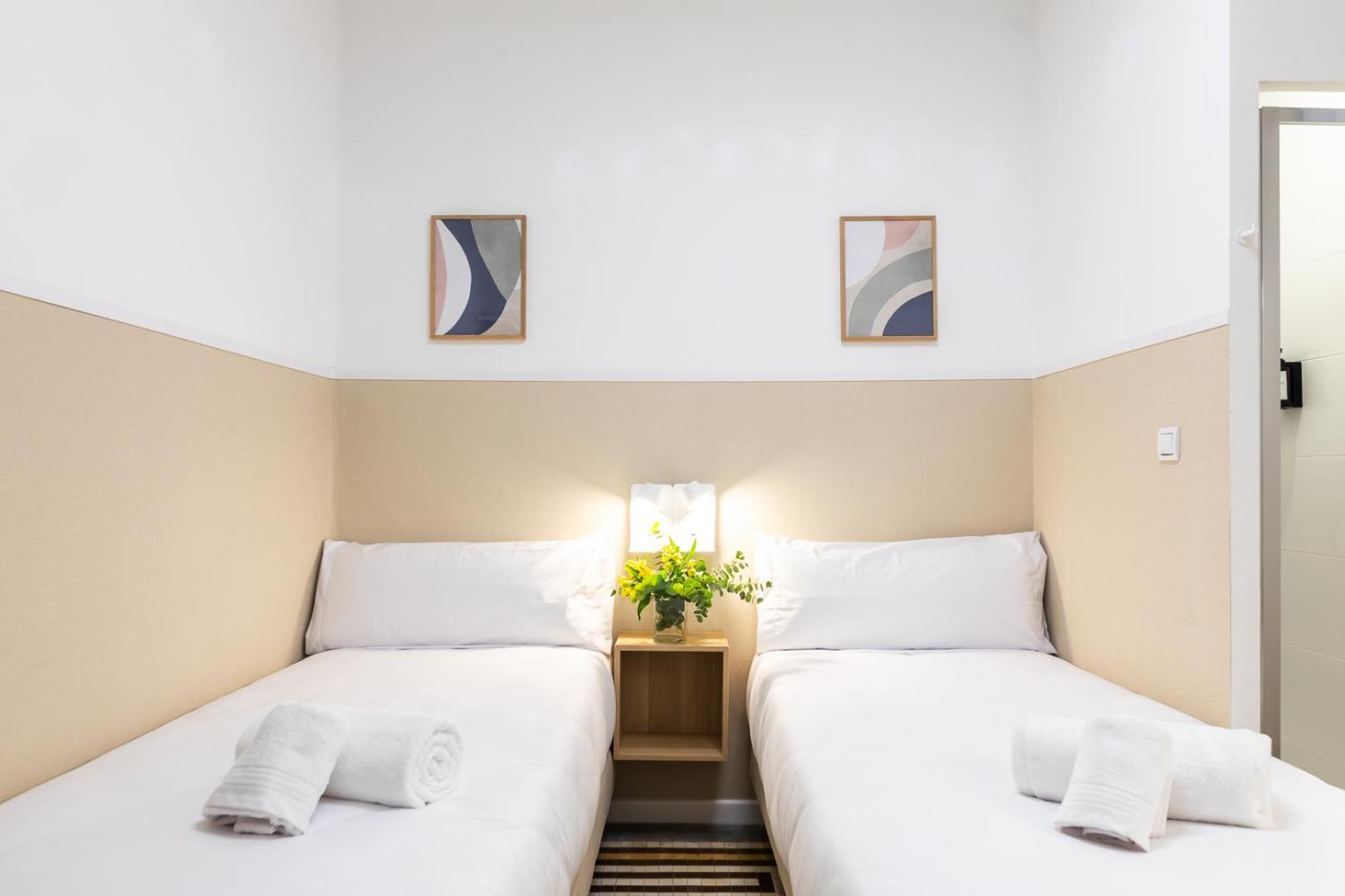 Pension Alicante By Moontels فالنسيا المظهر الخارجي الصورة